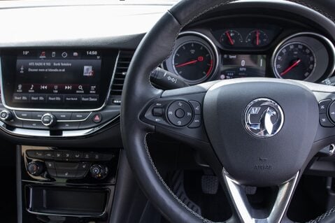 Vauxhall Astra SRI VX-LINE NAV 19