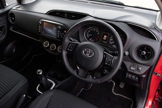 Toyota Yaris VVT-I DESIGN