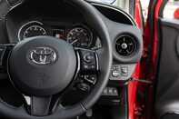 Toyota Yaris VVT-I DESIGN 21