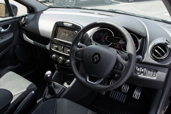 Renault Clio ICONIC TCE