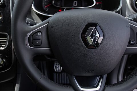 Renault Clio ICONIC TCE 18