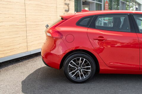 Volvo V40 T2 MOMENTUM EDITION 7
