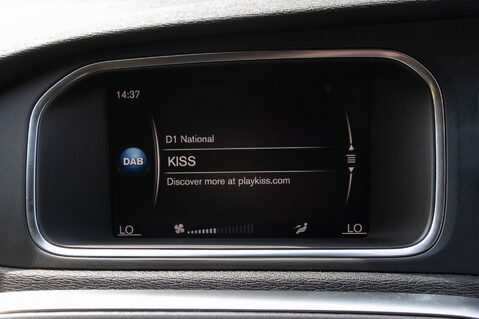 Volvo V40 T2 MOMENTUM EDITION 22