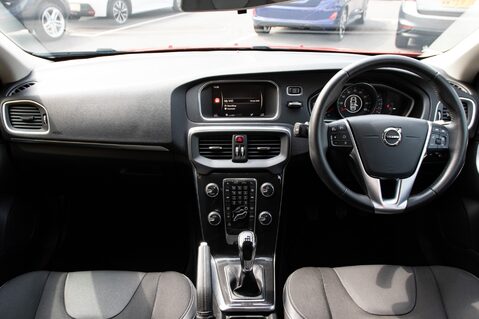 Volvo V40 T2 MOMENTUM EDITION 3