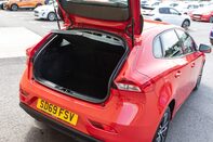 Volvo V40 T2 MOMENTUM EDITION 32