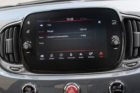 Fiat 500 DOLCEVITA MHEV 28