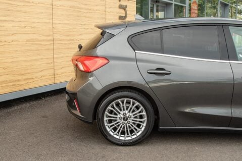 Ford Focus TITANIUM X EDITION MHEV 7