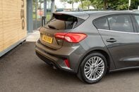 Ford Focus TITANIUM X EDITION MHEV 8