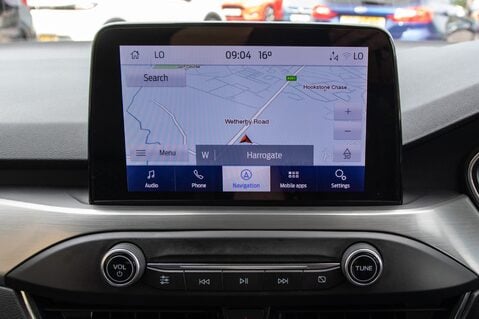Ford Focus TITANIUM X EDITION MHEV 24
