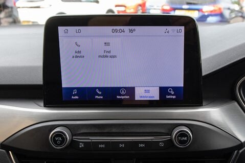 Ford Focus TITANIUM X EDITION MHEV 25
