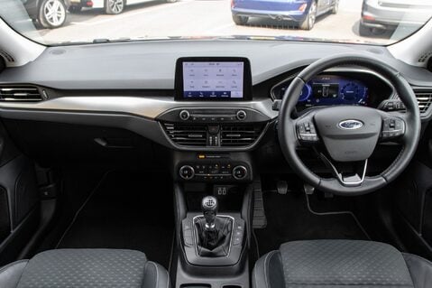 Ford Focus TITANIUM X EDITION MHEV 3