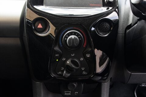 Citroen C1 PURETECH FLAIR 31