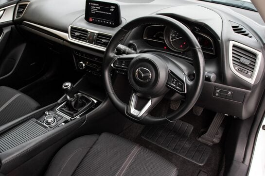 Mazda 3 SPORT BLACK