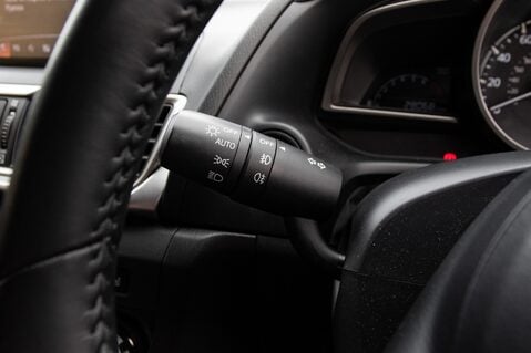 Mazda 3 SPORT BLACK 18