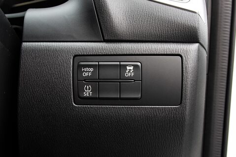 Mazda 3 SPORT BLACK 17