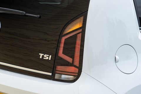 Volkswagen Up UP BY BEATS 9