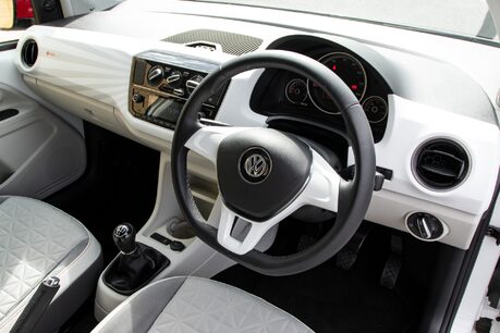 Volkswagen Up UP BY BEATS