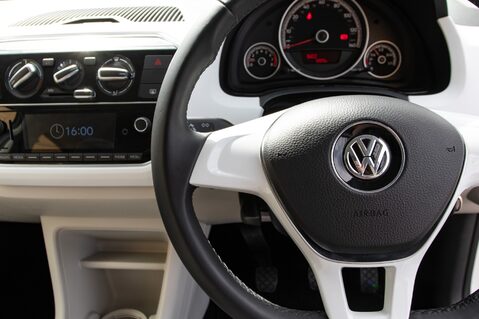 Volkswagen Up UP BY BEATS 19