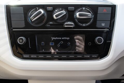 Volkswagen Up UP BY BEATS 25
