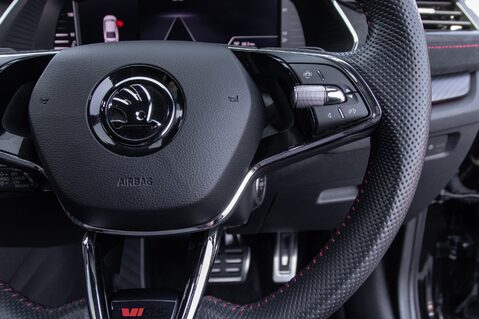 Skoda Octavia VRS TSI DSG 21