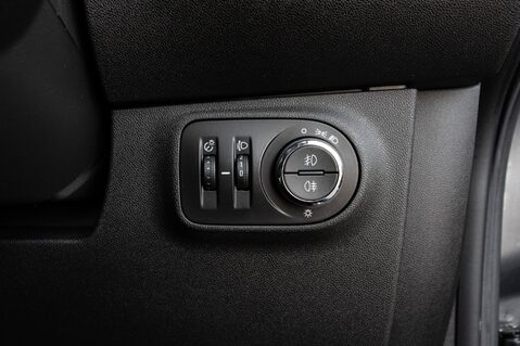 Vauxhall Corsa DESIGN 16