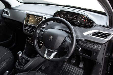 Peugeot 208 S/S TECH EDITION