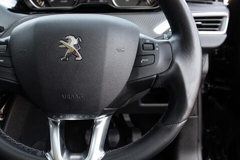Peugeot 208 S/S TECH EDITION 20