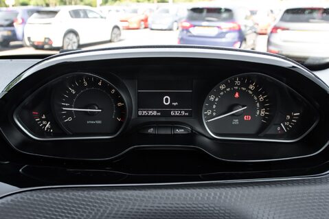 Peugeot 208 S/S TECH EDITION 15
