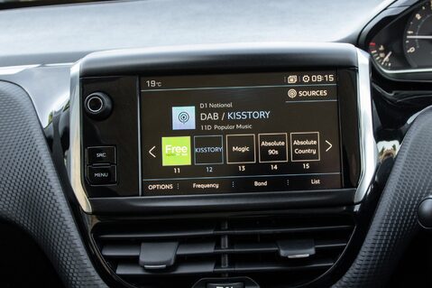 Peugeot 208 S/S TECH EDITION 23