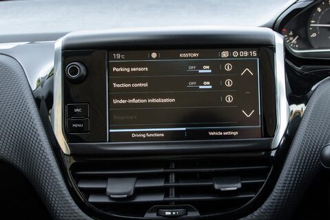 Peugeot 208 S/S TECH EDITION 28