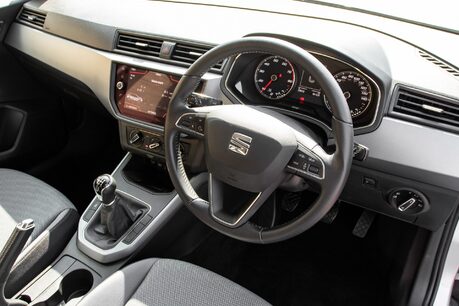 SEAT Arona TSI SE TECHNOLOGY