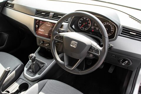 SEAT Arona TSI SE TECHNOLOGY 4