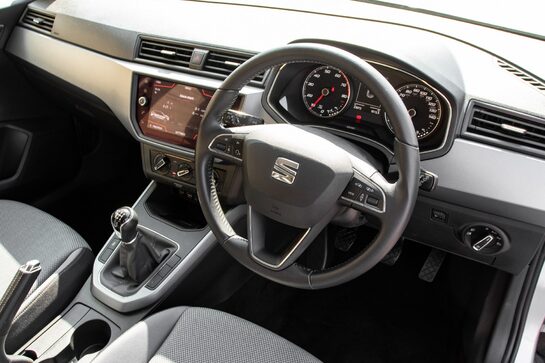 SEAT Arona TSI SE TECHNOLOGY