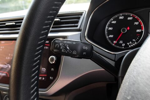 SEAT Arona TSI SE TECHNOLOGY 17
