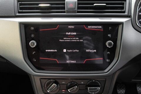 SEAT Arona TSI SE TECHNOLOGY 26