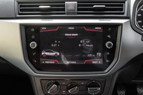 SEAT Arona TSI SE TECHNOLOGY 28