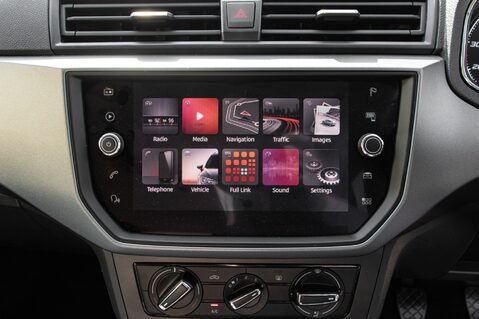SEAT Arona TSI SE TECHNOLOGY 29