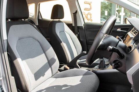 SEAT Arona TSI SE TECHNOLOGY 32