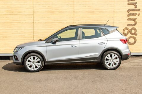 SEAT Arona TSI SE TECHNOLOGY 13