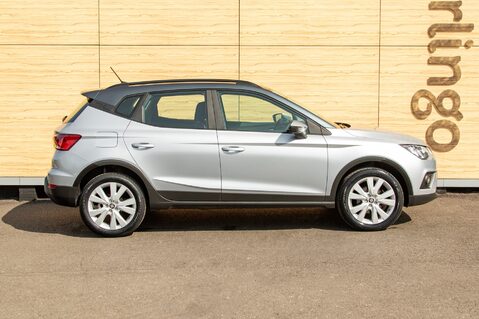 SEAT Arona TSI SE TECHNOLOGY 12