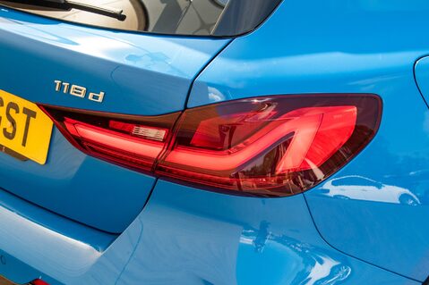 BMW 1 Series 118D M SPORT 9