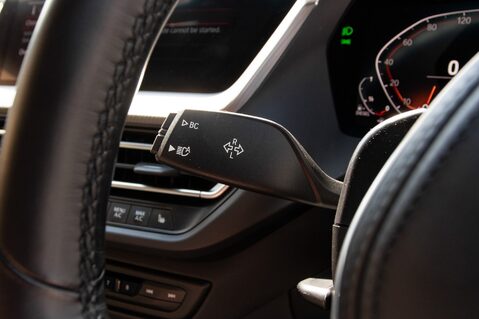 BMW 1 Series 118D M SPORT 17