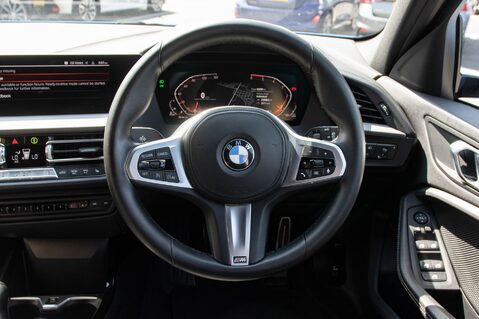 BMW 1 Series 118D M SPORT 21