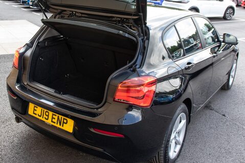 BMW 1 Series 116D SE BUSINESS 33