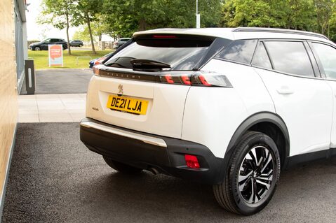Peugeot 2008 PURETECH S/S ALLURE 8