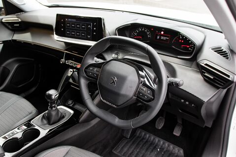 Peugeot 2008 PURETECH S/S ALLURE 4