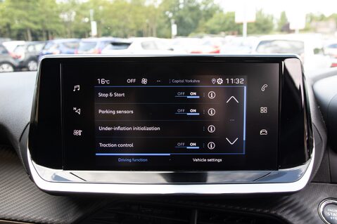 Peugeot 2008 PURETECH S/S ALLURE 26