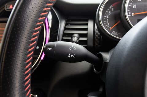 Mini Hatch COOPER S 17