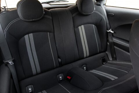 Mini Hatch COOPER S 31