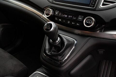Honda CR-V I-VTEC SE PLUS NAVI 33